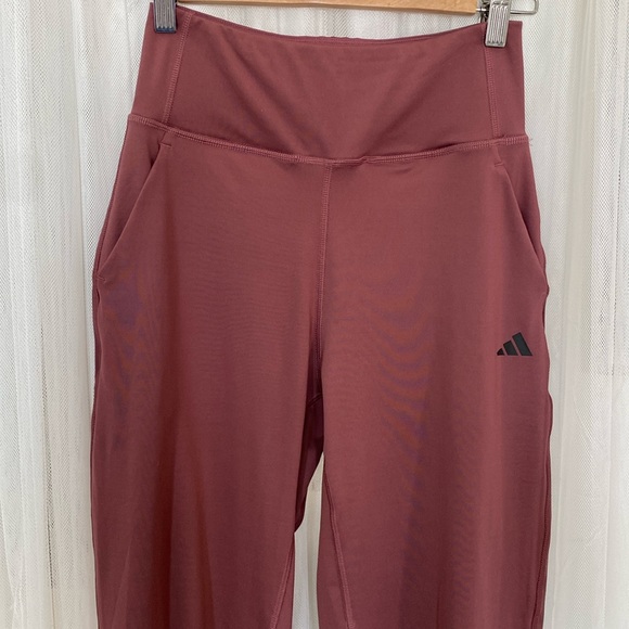 Adidas high rise joggers! Sweatpants! Brand Logo! Size Small - Picture 5 of 17